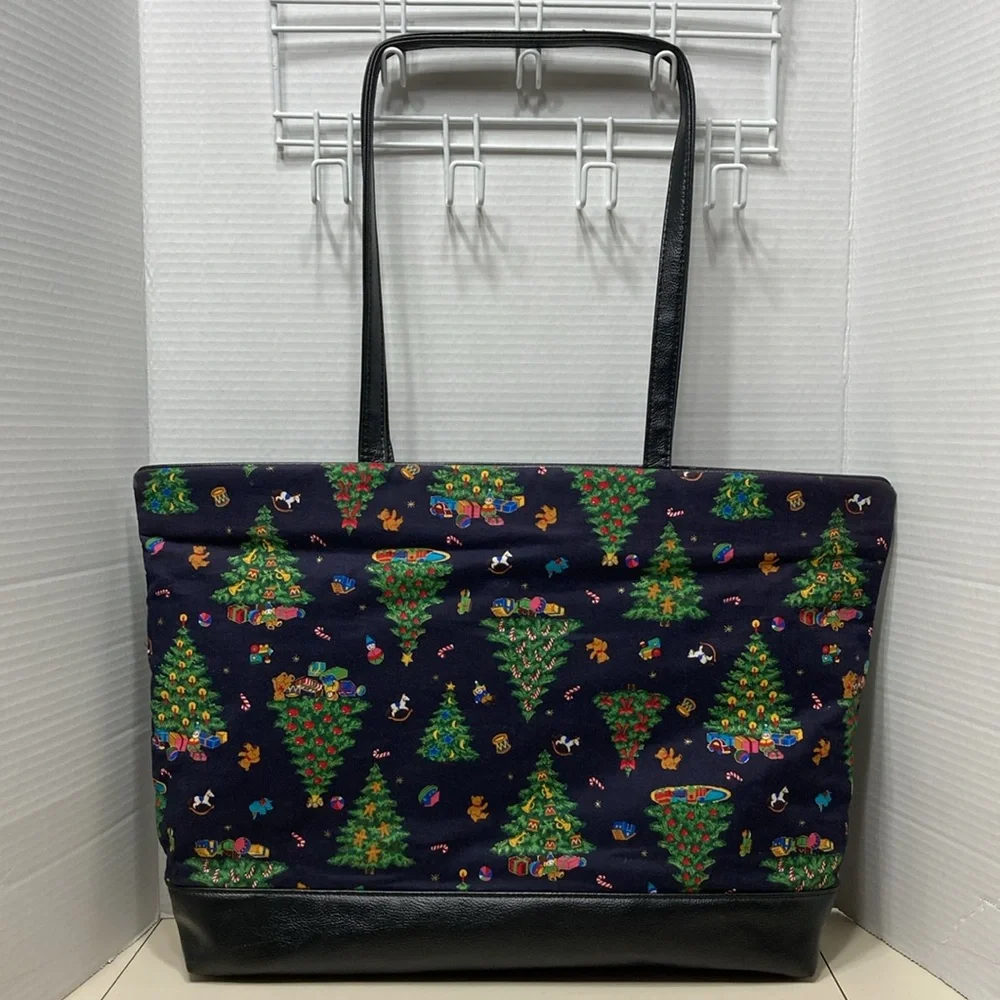 Oversized Christmas Print Purse Shoulder Bag Tote Tree Toy Design Zipper Closure